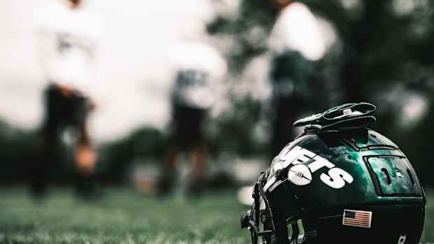 New York Jets helmet